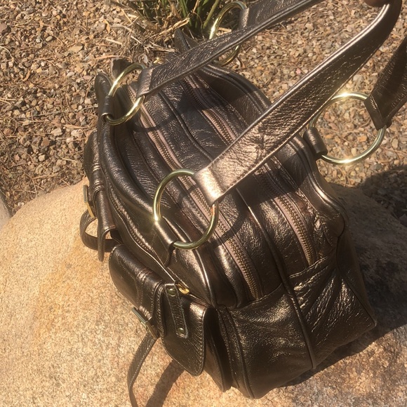 BULGA Shoulder Quality Leather Bag! Metallic Brass Color! Multiple Compartments! - Picture 3 of 16